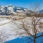 Schlafhamhof Nyaraló *